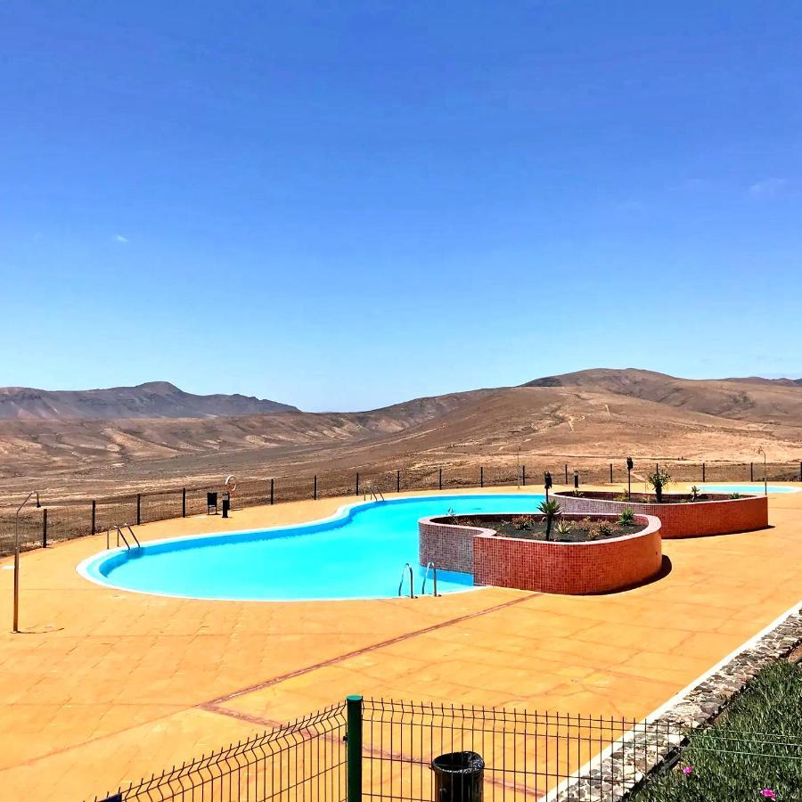 Ferienhaus Casa Caleta - Caleta Fuste - Meerblick - Pool - Glasfaserinternet Caleta De Fuste Bagian luar foto